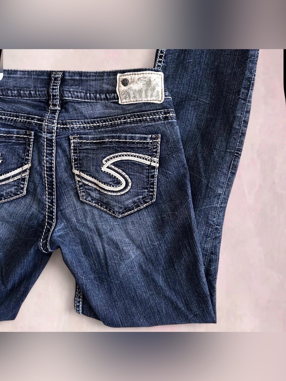 Silver Jeans Women's Dark Indigo Straight Leg Jeans with White Stitching - Picture 2 of 7
